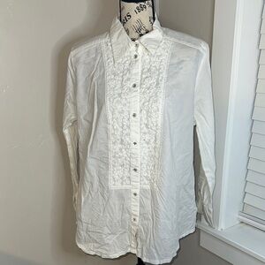 Basler white Shirt with Subtle Detailing